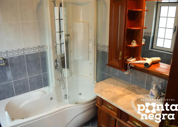 The Emigrant House By Pontanegraazores * Biscoitos (Terceira)