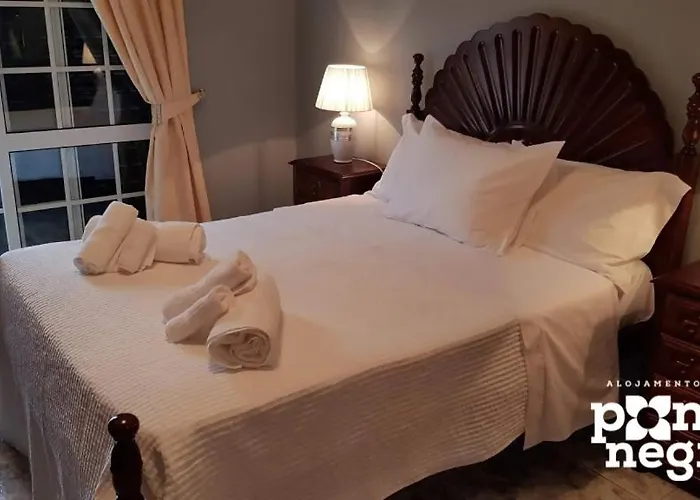 The Emigrant House By Pontanegraazores منزل للإقامة *